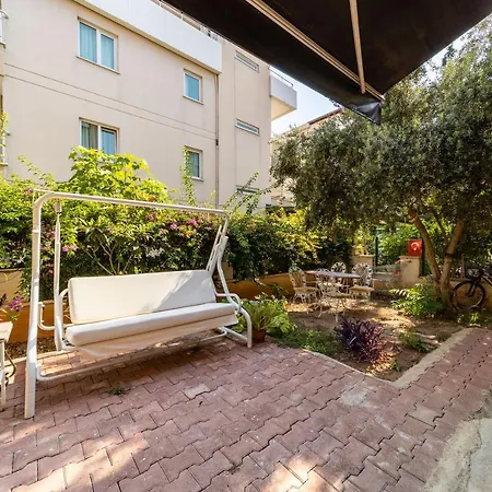 Refreshing Flat With Backyard 600 M To Duden Waterfalls