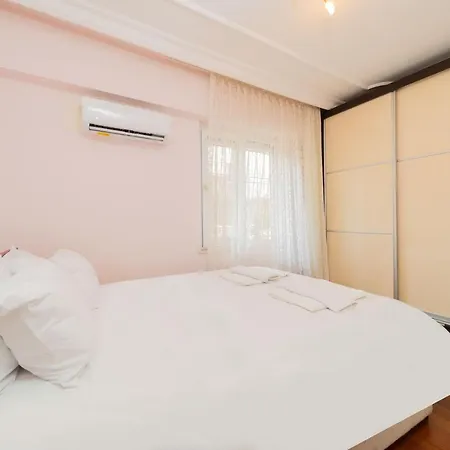 Refreshing Flat With Backyard 600 M To Duden Waterfalls Appartamento Antalia